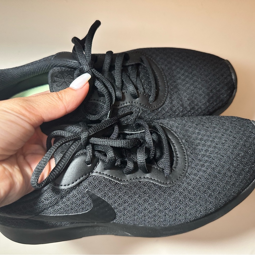 Nike black shoes- New
